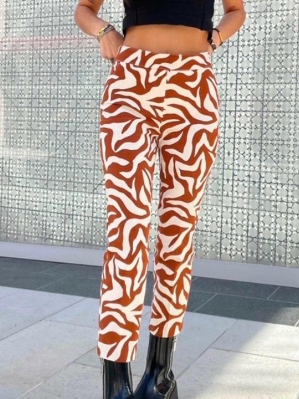 NWT SPANX POLISHED ANKLE PRINT PANTS